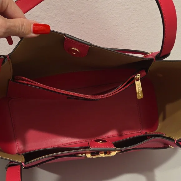 Michael Kors Fuchsia Leather Tote with Wristlet - Picture 4 of 8